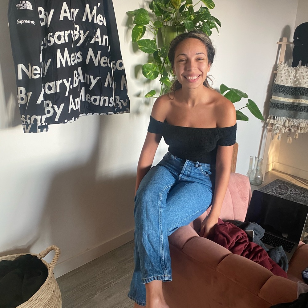 Brandy Melville off the shoulder black top